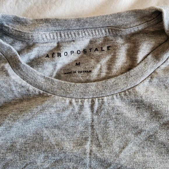 BUNDLE 4 Aeropostale shirts MultiColored (Mediums) - Picture 5 of 8